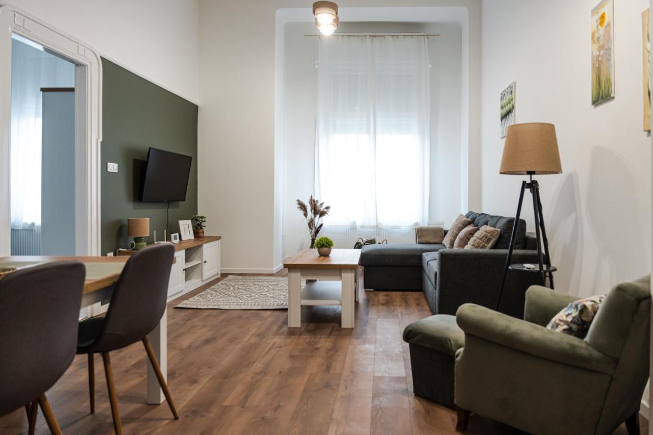 Volenter Lux Apartment Uno Боя Екстер'єр фото